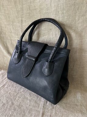 vintage mid century Margolin navy leather Kelly style handbag